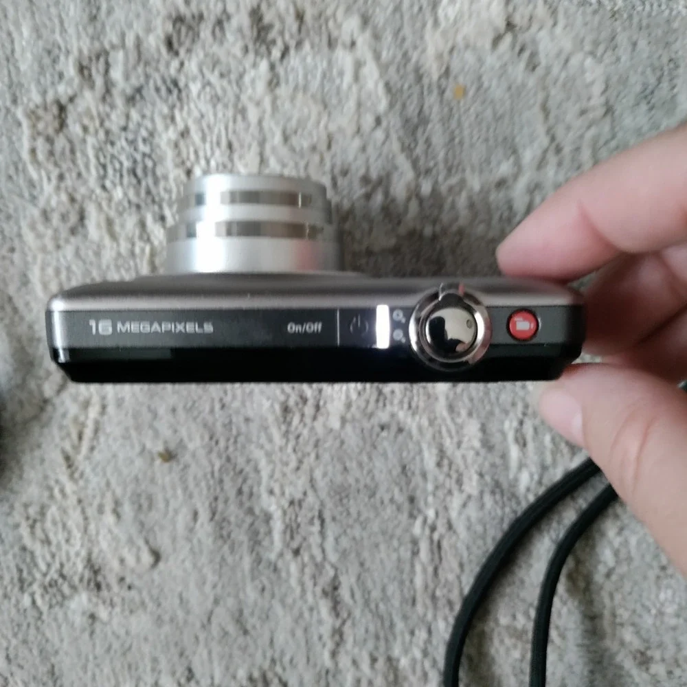 Kodak EasyShare Touch M5370 16.0MP Digital Camera - Silver W Battery — TESTED - Picture 4 of 8